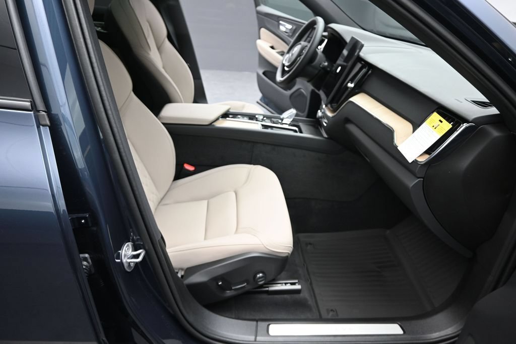 New 2026 Volvo XC60 T8 Plus w/ Climate Package AWD/4WD image 21