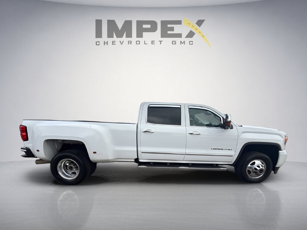 Used 2016 GMC Sierra 3500 Denali w/ Duramax Plus Package AWD/4WD image 4