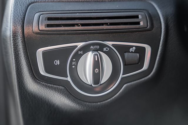 Used 2020 Mercedes-Benz GLC 300 GLC 300 image 42