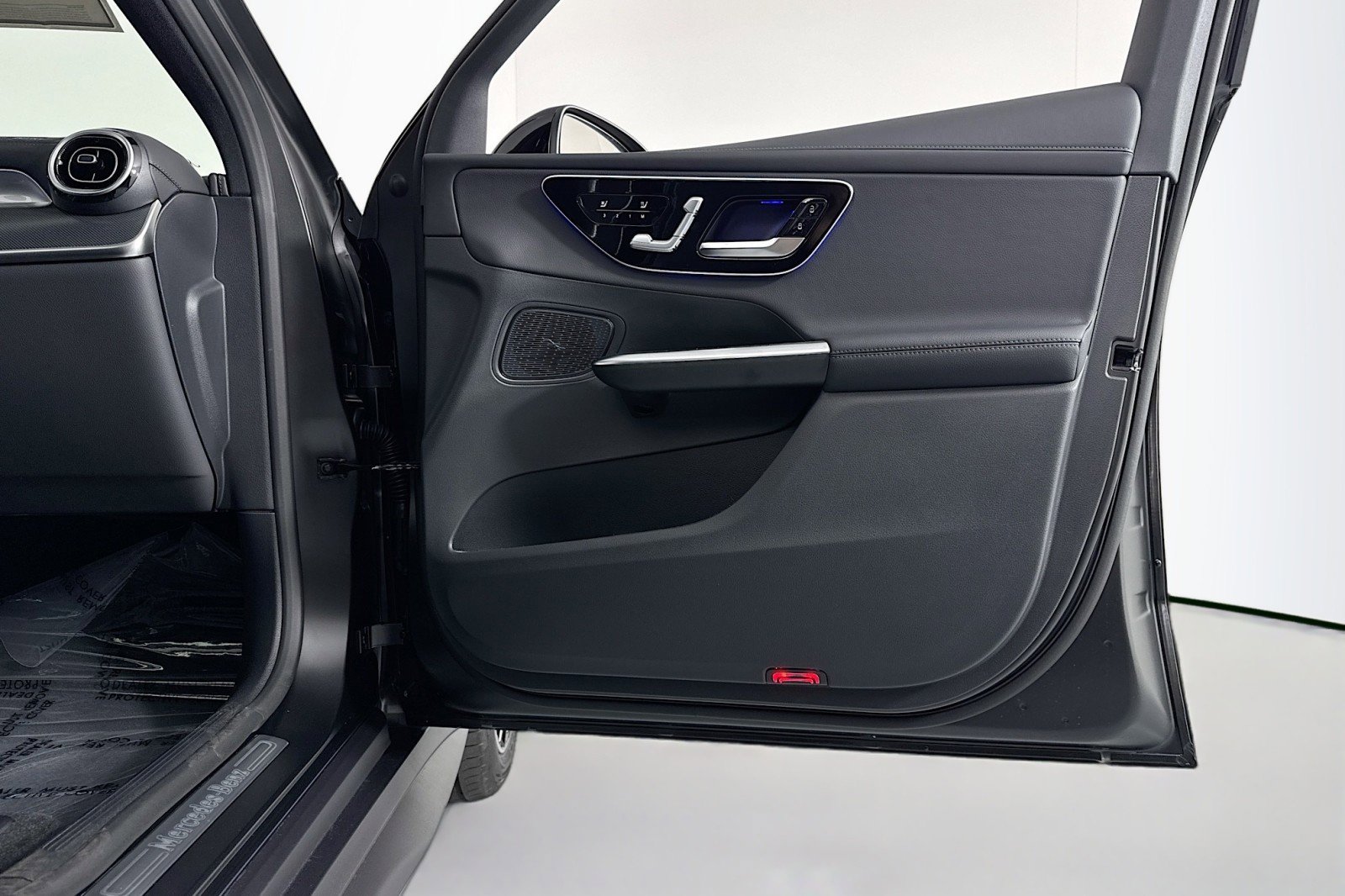 New 2026 Mercedes-Benz GLC 300 image 23