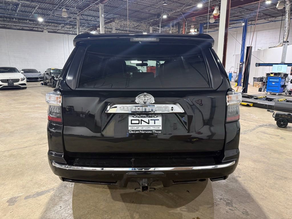 Used 2018 Toyota 4Runner Limited AWD/4WD image 5