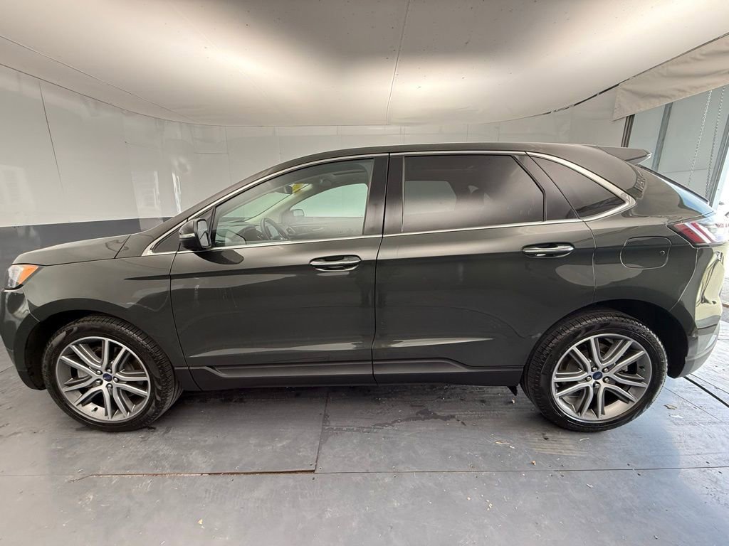Used 2022 Ford Edge Titanium AWD/4WD image 10