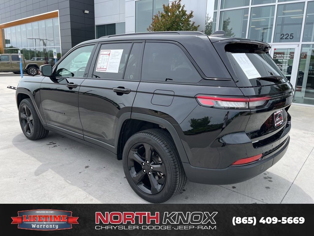 Used 2024 Jeep Grand Cherokee Limited w/ Luxury Tech Group II AWD/4WD image 18