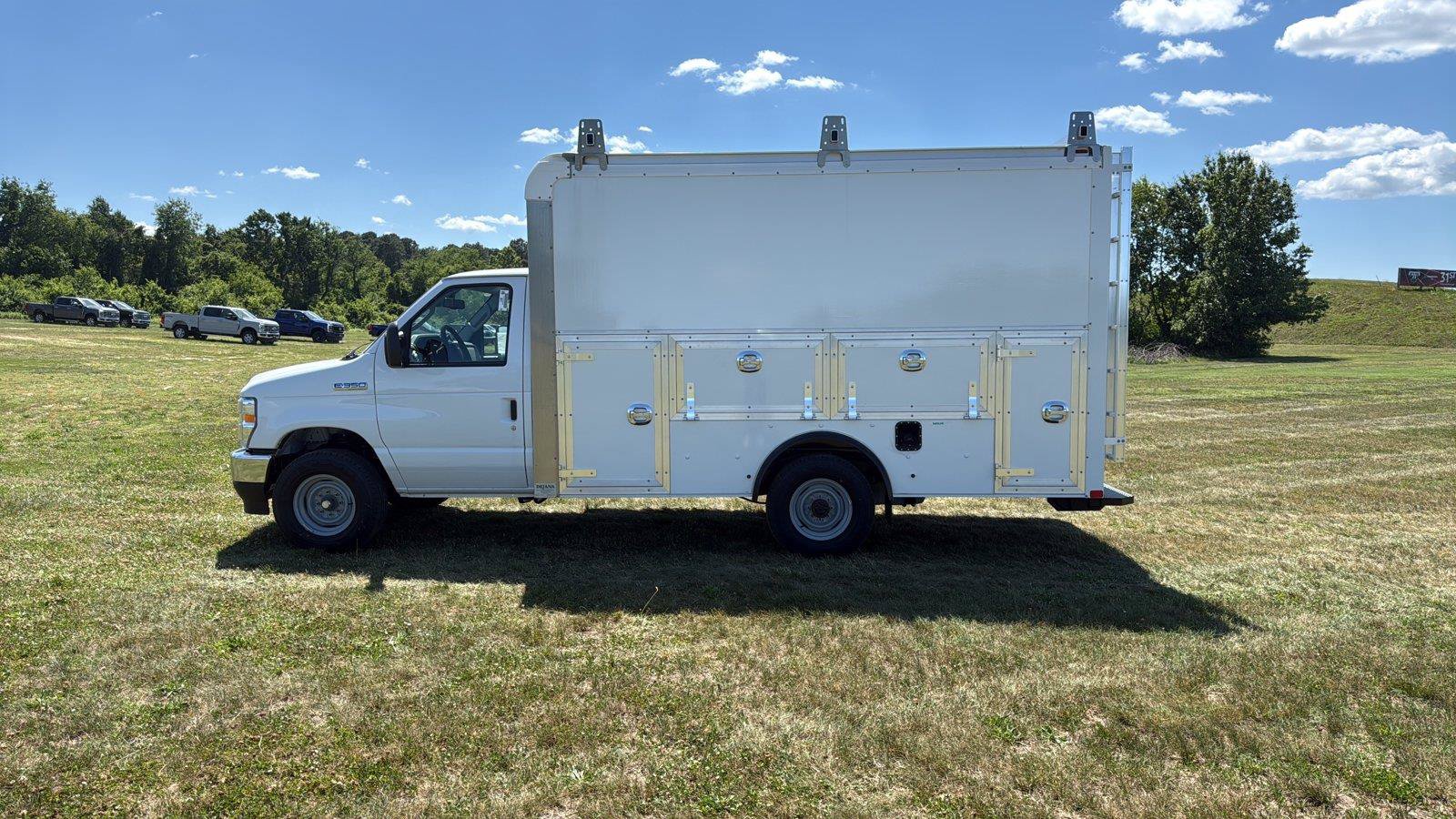 New 2027 Ford E-350 and Econoline 350 Super Duty w/ Power Equipment Group RWD image 2