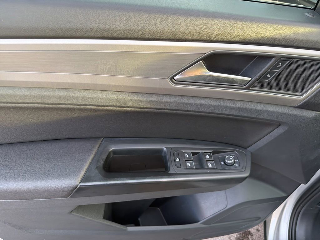 Used 2019 Volkswagen Atlas SE w/ Towing Package image 11