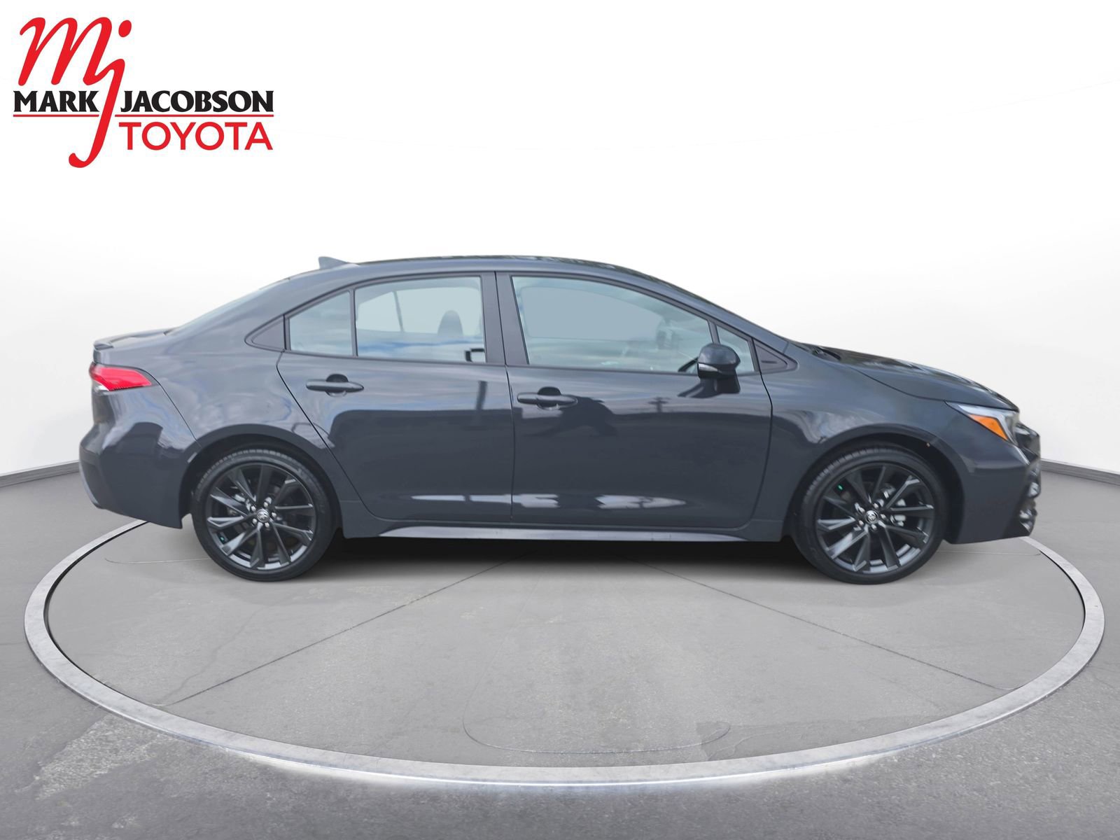 Used 2025 Toyota Corolla SE image 7