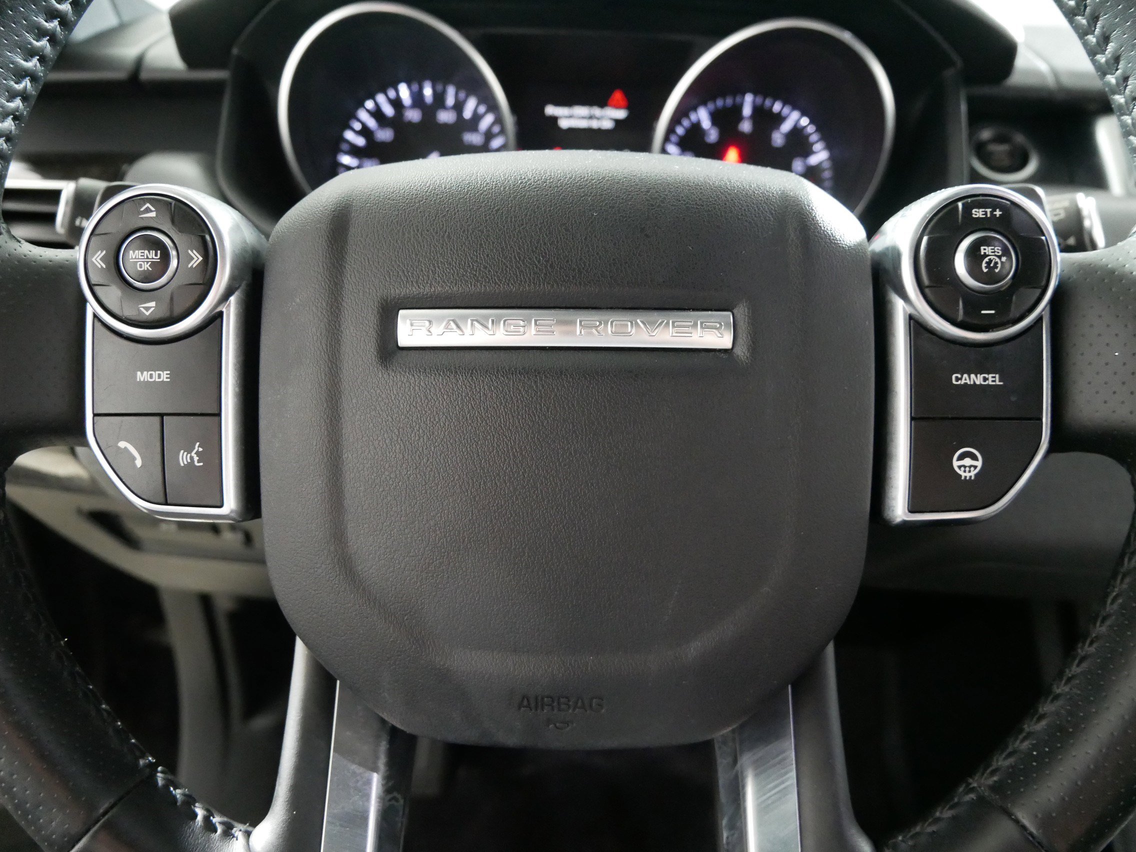 Used 2014 Land Rover Range Rover Sport Supercharged image 25