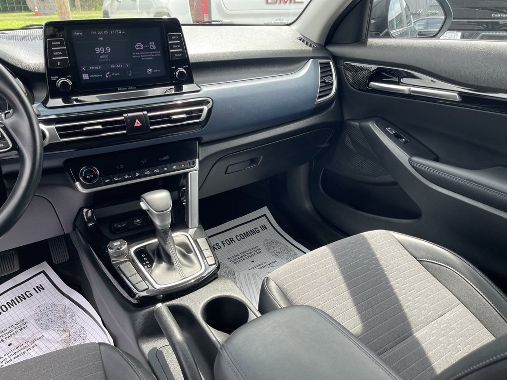 Used 2023 Kia Seltos S image 19