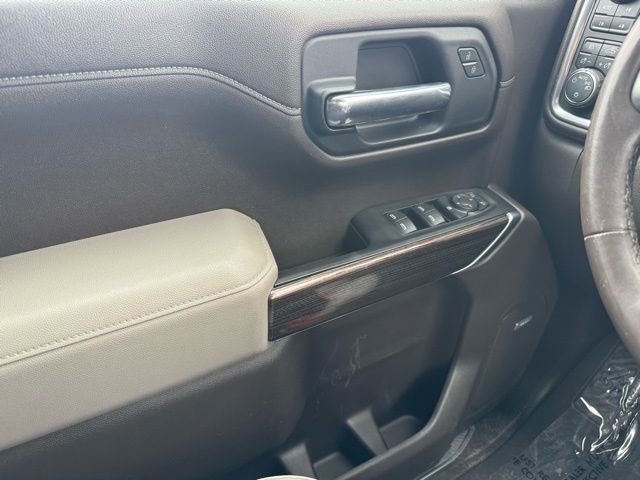 Used 2021 Chevrolet Silverado 1500 LT Trail Boss w/ Convenience Package II image 32