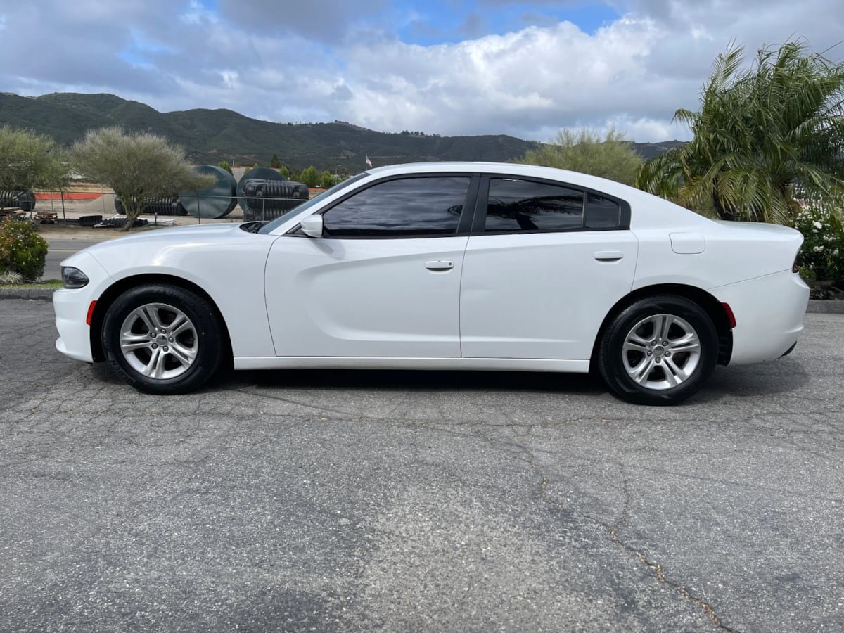 Used 2019 Dodge Charger SXT w/ Leather Interior Group RWD image 8