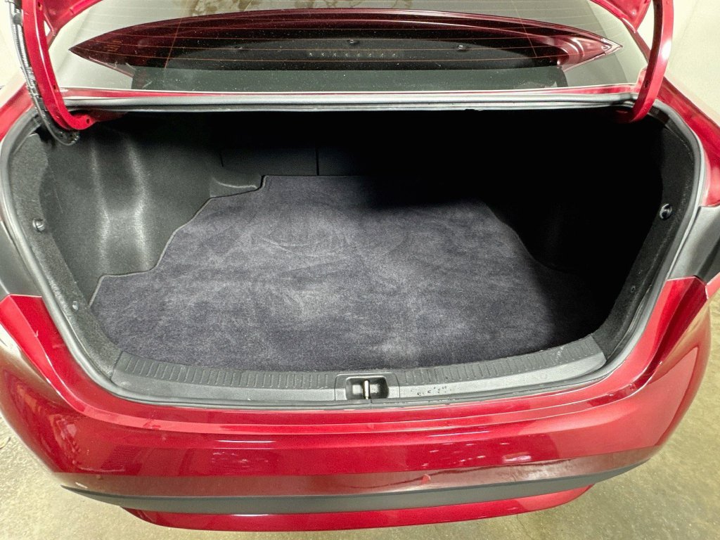 Used 2022 Toyota Corolla LE FWD image 26