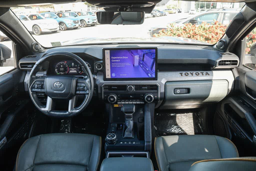 Used 2025 Toyota 4Runner Trailhunter AWD/4WD image 17
