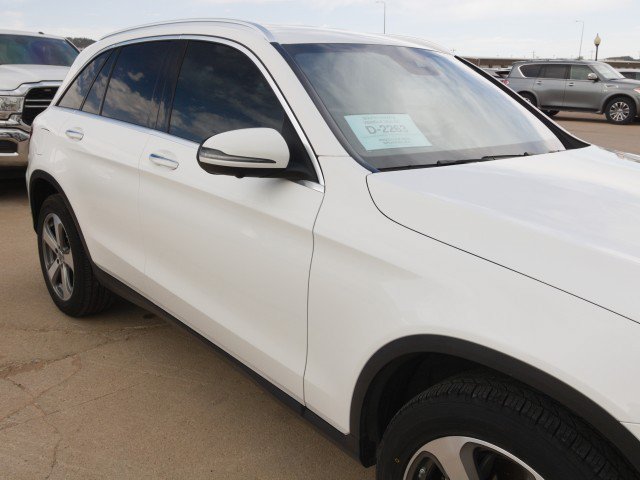 Used 2022 Mercedes-Benz GLC 300 4MATIC image 10
