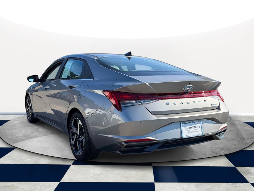 Certified 2023 Hyundai Elantra Limited FWD image 3