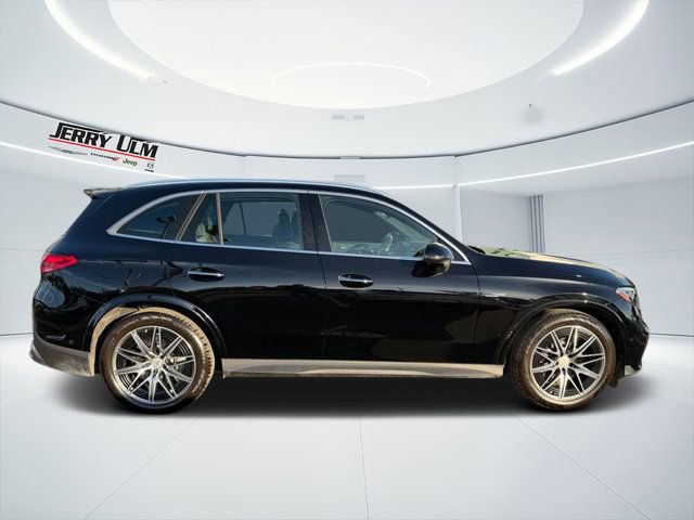 Used 2025 Mercedes-Benz GLC 43 AMG 4MATIC image 2