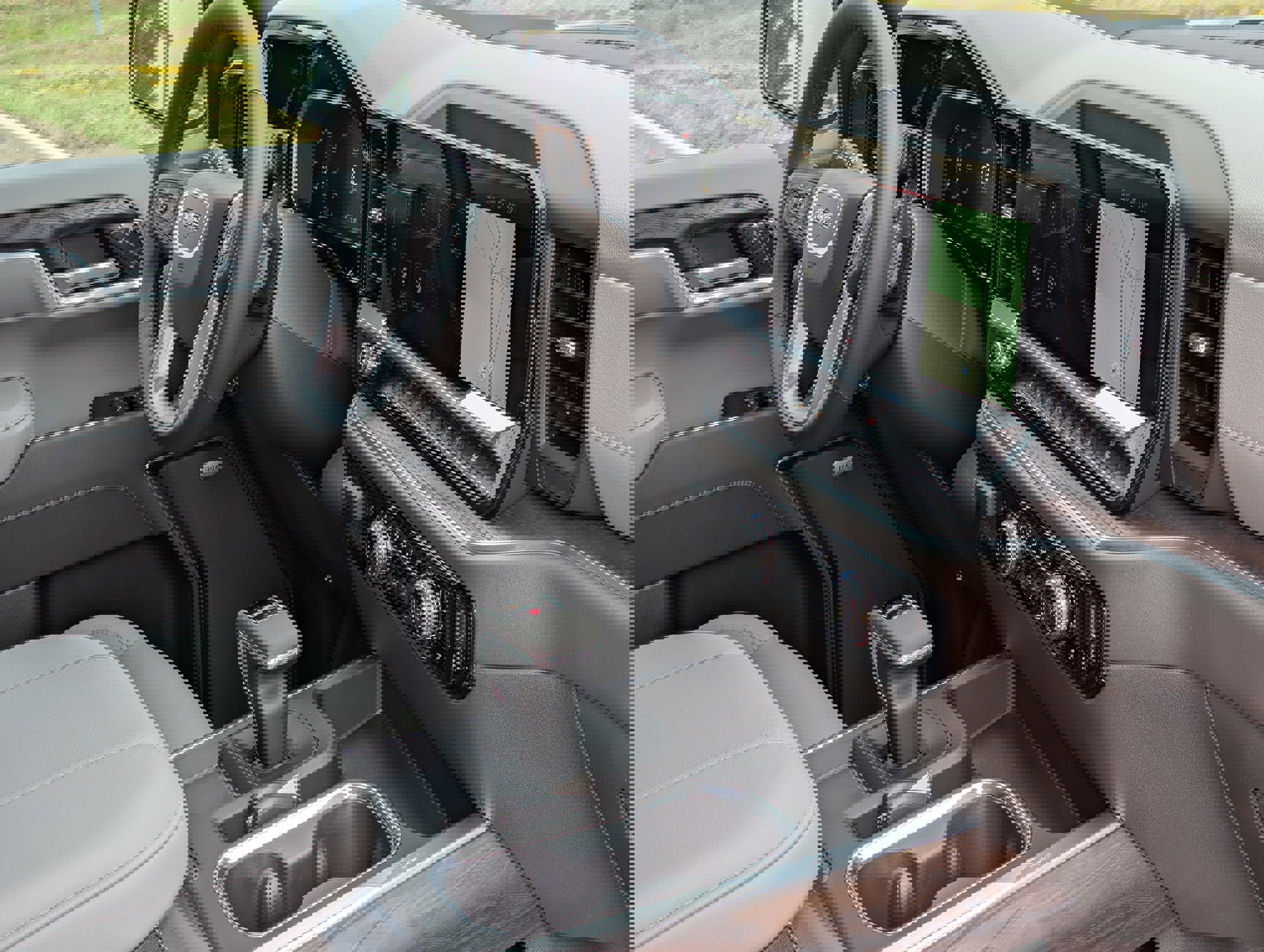 New 2026 GMC Sierra 1500 SLT image 10