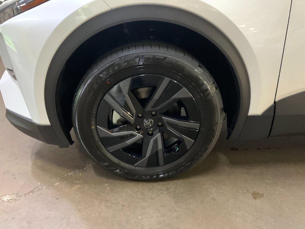 New 2026 Toyota C-HR AWD/4WD image 32