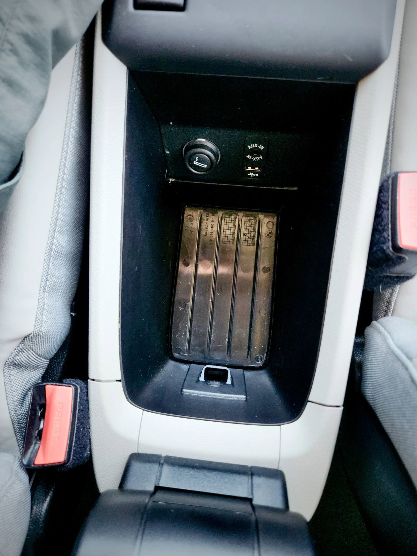 Used 2017 BMW i3 w/ Range Extender image 64