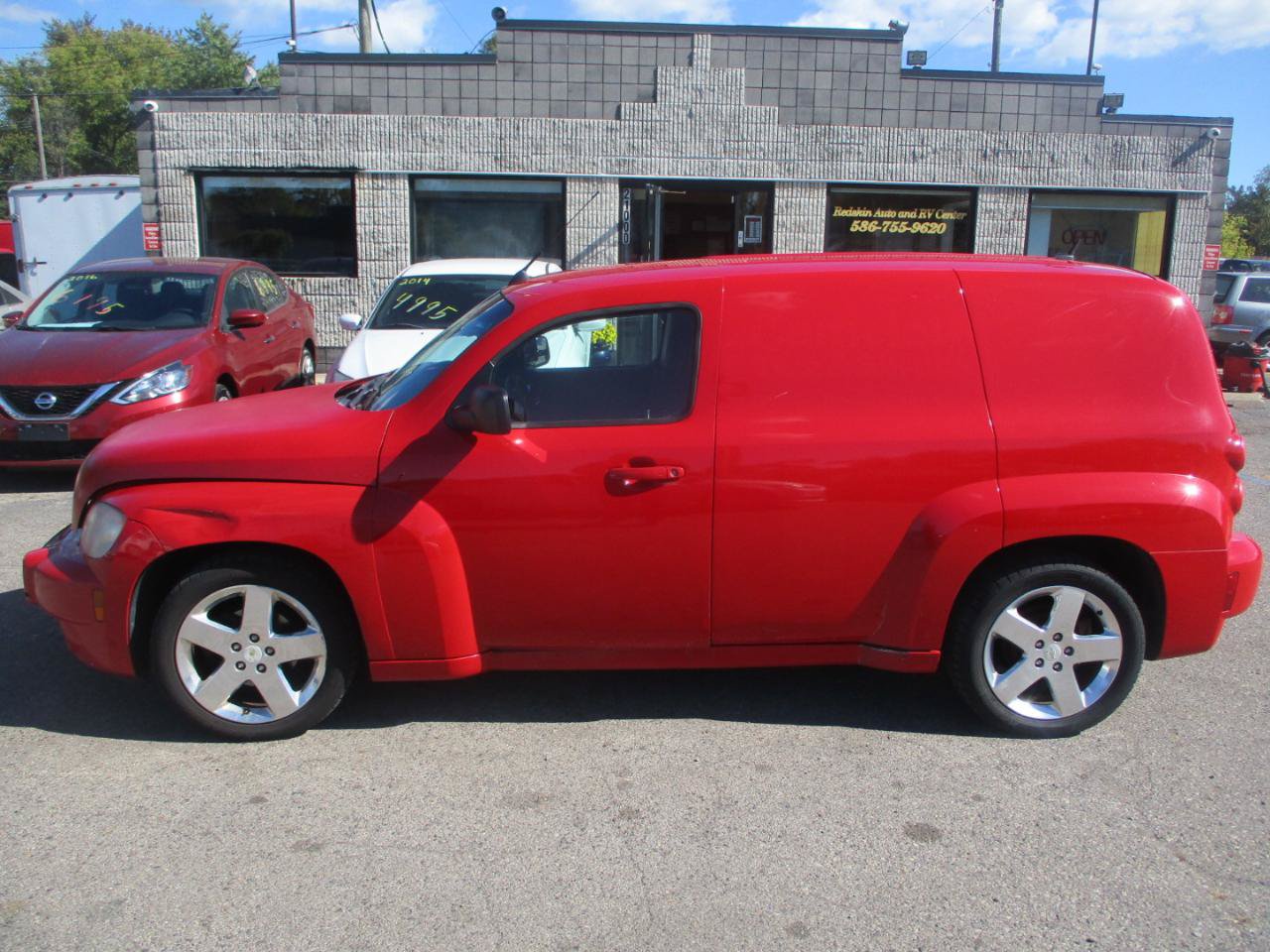 Used 2011 Chevrolet HHR LS FWD image 4