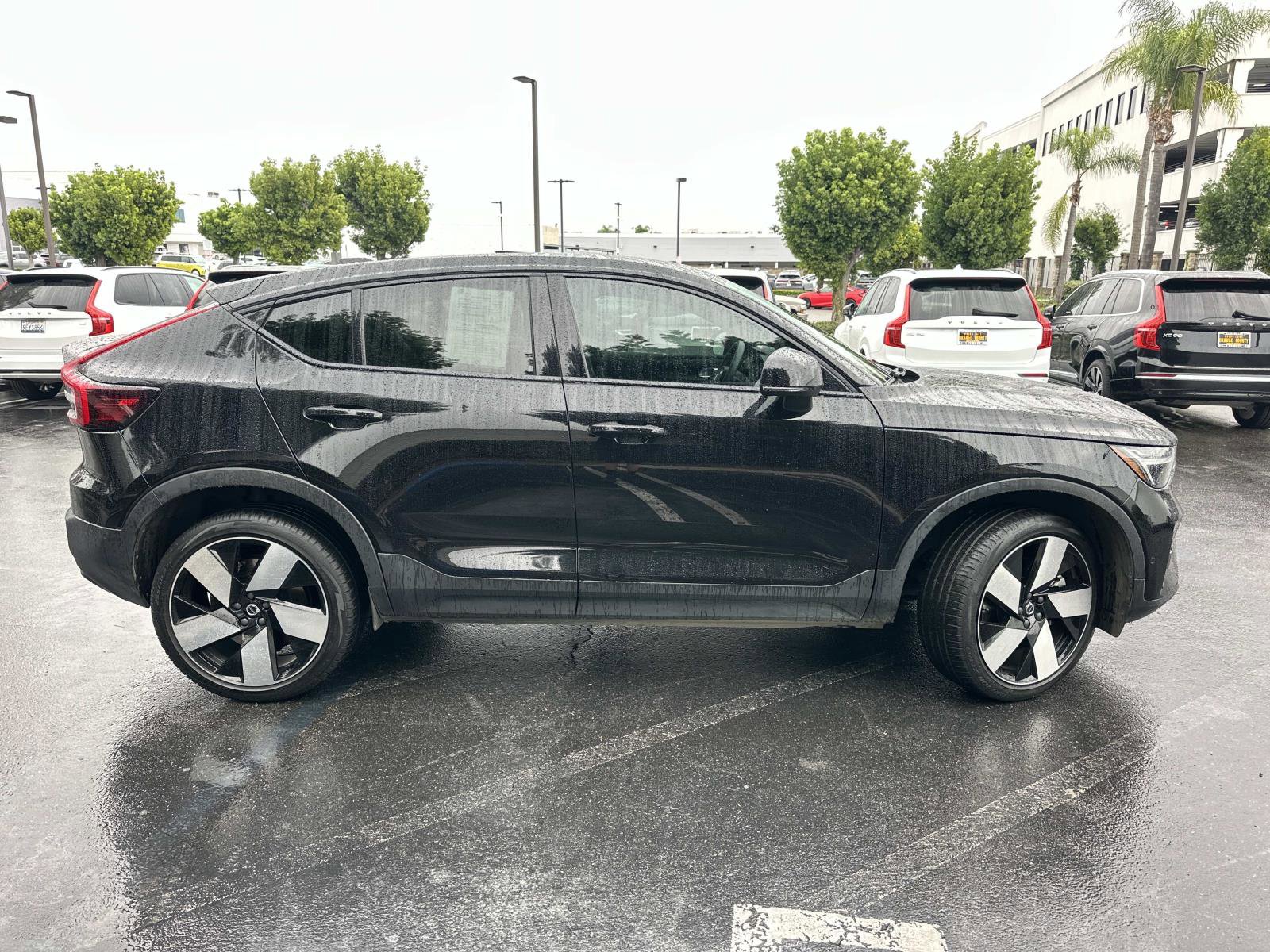 Certified 2023 Volvo C40 P8 Recharge Ultimate image 3