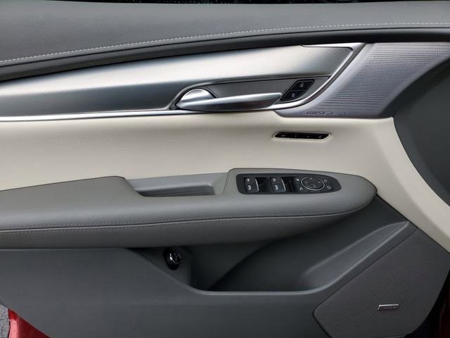 Used 2025 Cadillac XT5 Premium Luxury w/ Technology Package image 16