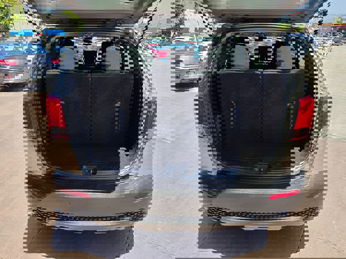 Used 2013 Kia Sorento LX w/ Third Row Pkg image 22