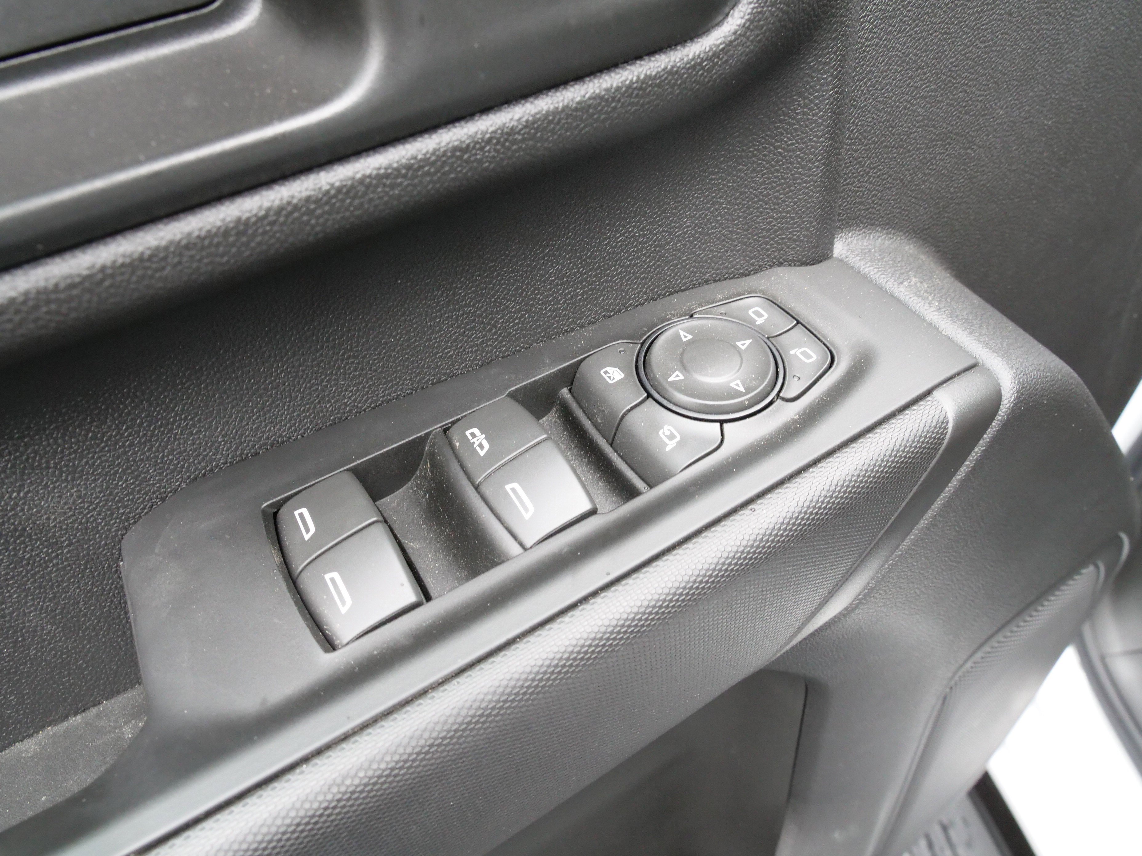 New 2025 GMC Sierra 2500 Pro w/ 1SA Pro Safety Plus Package image 17