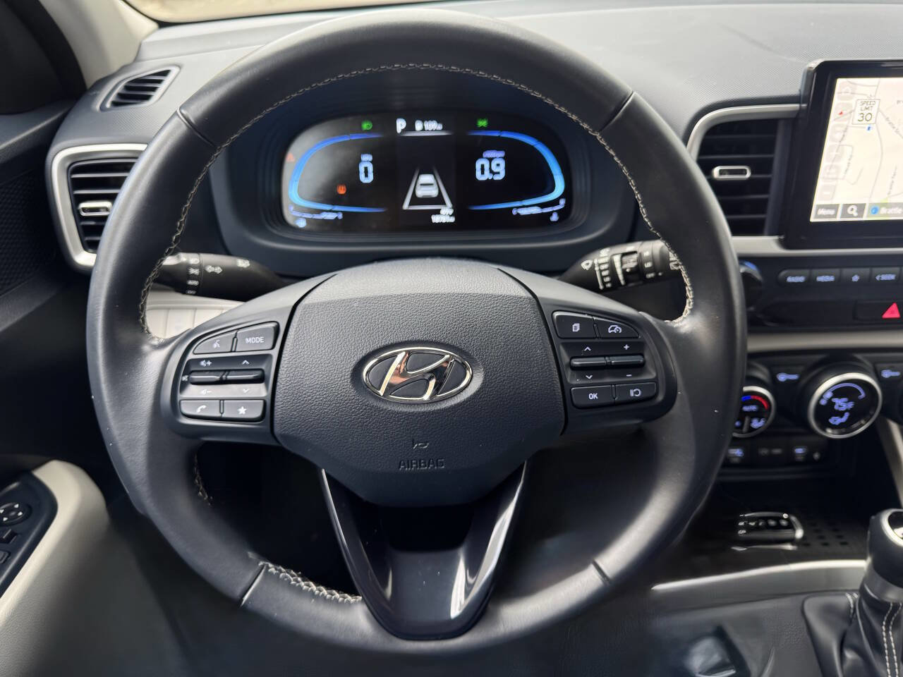 Used 2023 Hyundai Venue Limited w/ Cargo Package image 40