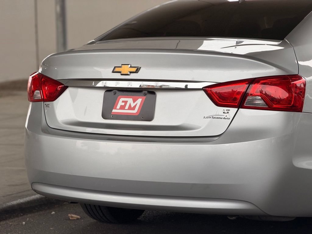 Used 2017 Chevrolet Impala LT FWD image 12