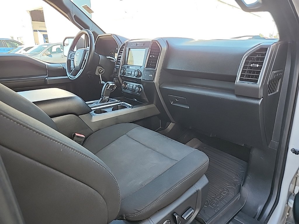 Used 2018 Ford F150 XLT w/ Equipment Group 302A Luxury AWD/4WD image 33