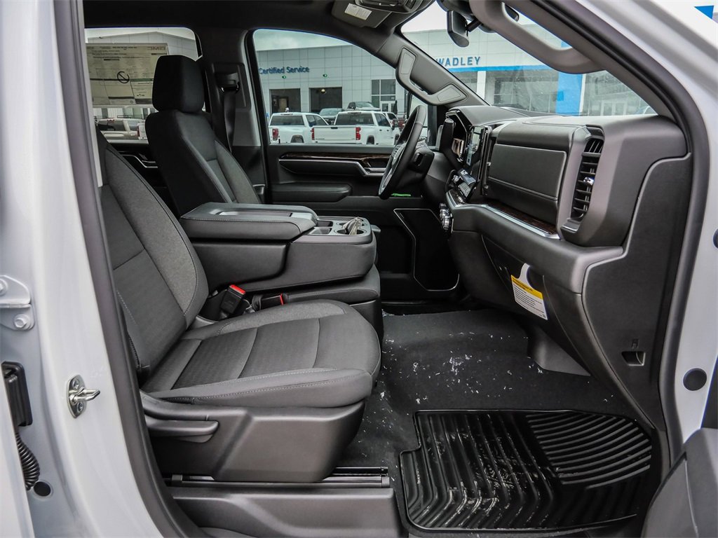 New 2026 GMC Sierra 3500 SLE w/ SLE Value Package image 15