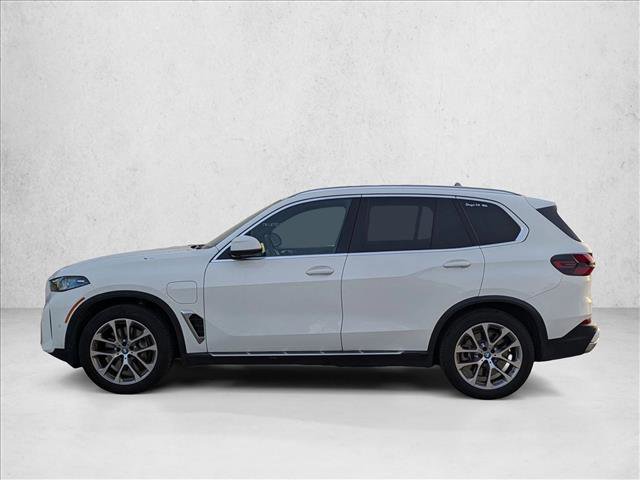 Used 2025 BMW X5 xDrive50e image 8