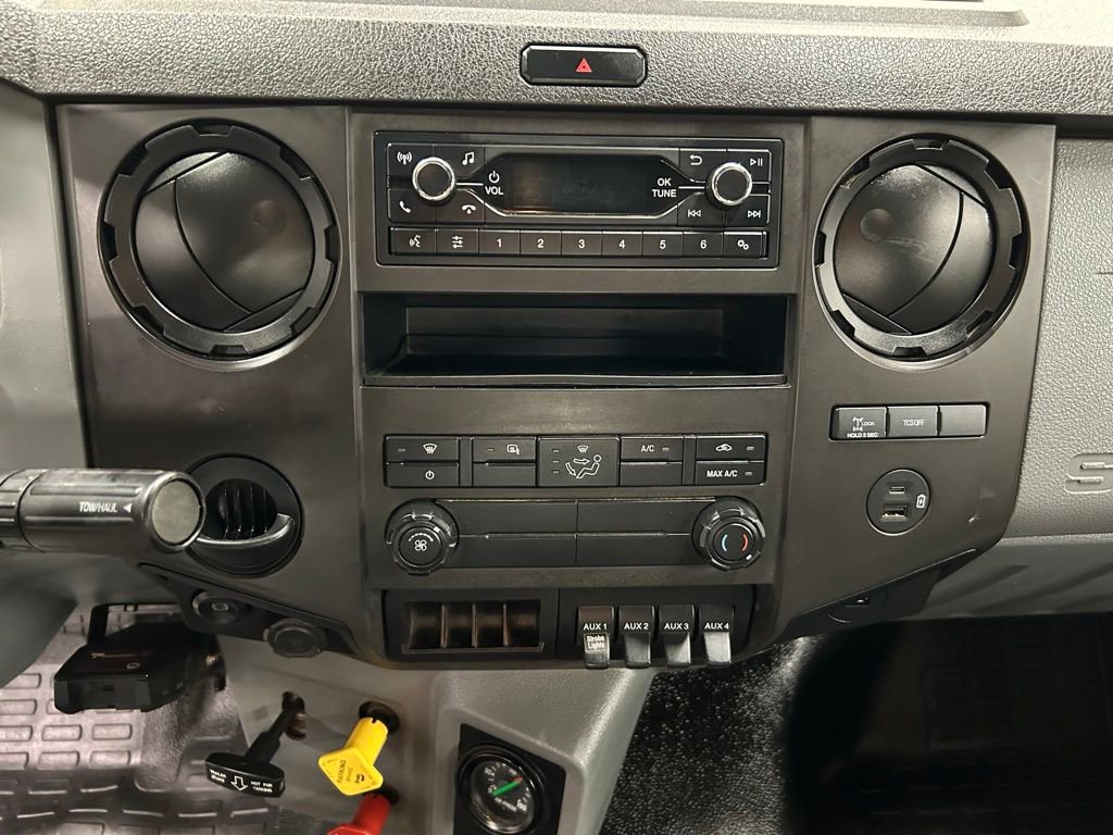 Certified 2022 Ford F750 2WD Regular Cab Super Duty image 16