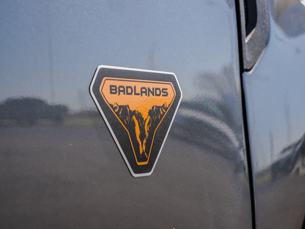Used 2025 Ford Bronco Sport Badlands image 10