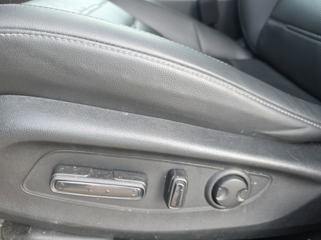 Used 2024 Honda CR-V EX-L image 11