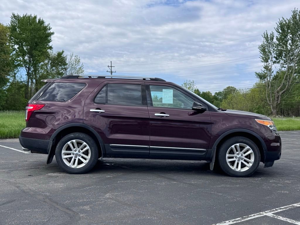 Used 2011 Ford Explorer XLT w/ 202A Rapid Spec Order Code AWD/4WD image 4