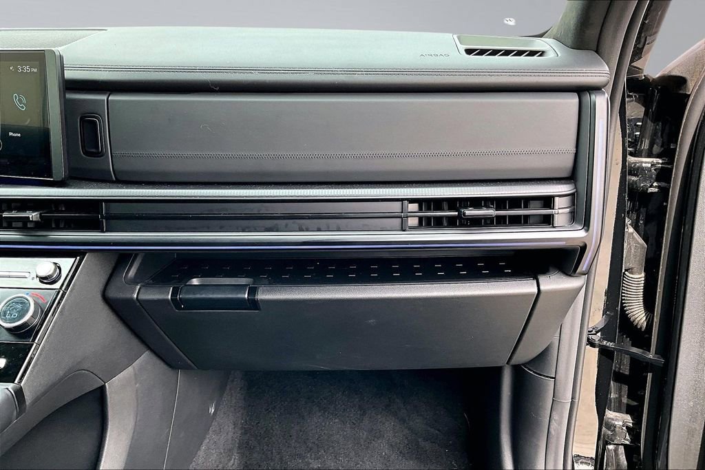 Used 2025 Hyundai Santa Fe Calligraphy AWD/4WD image 17