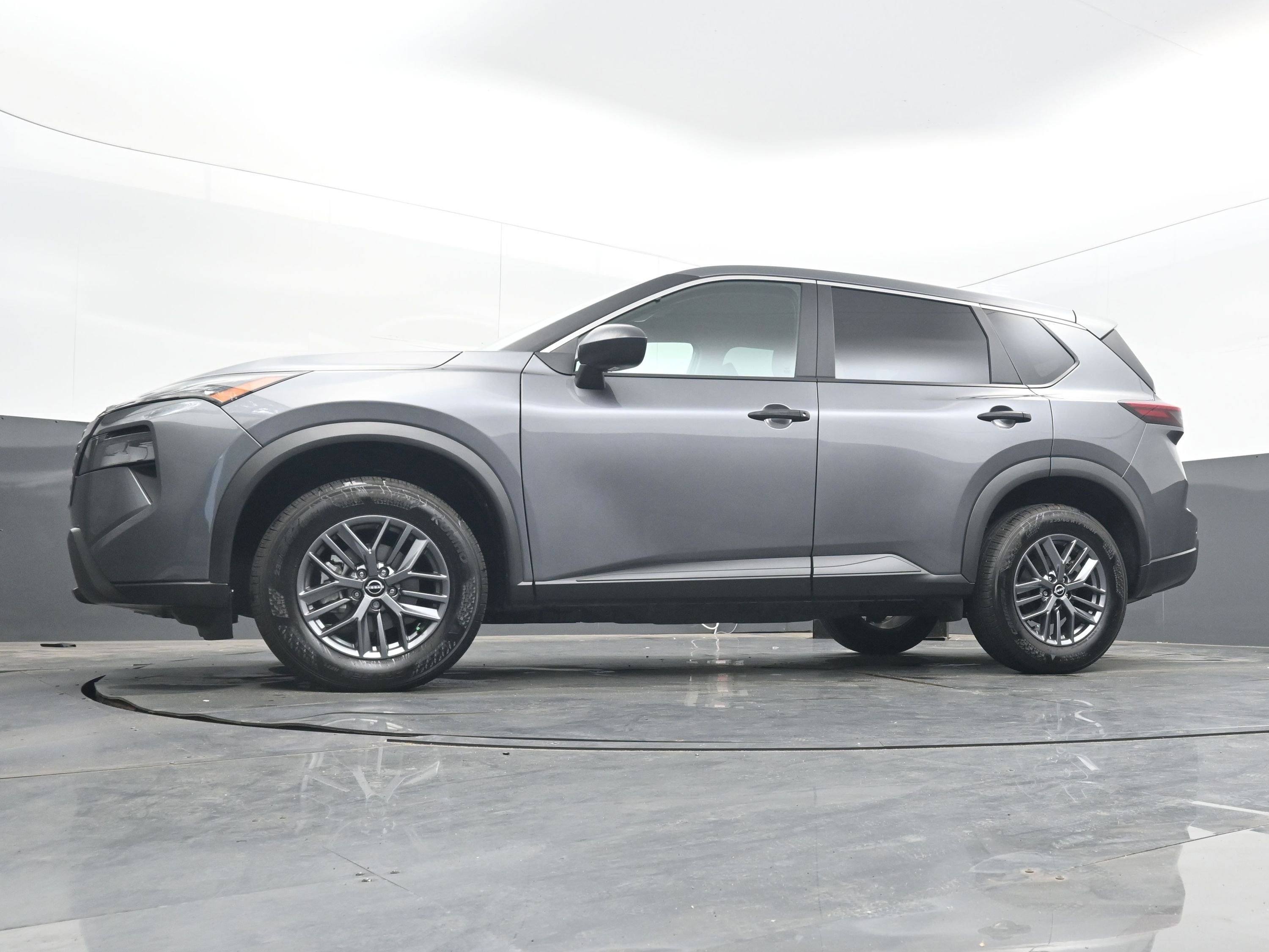 Certified 2025 Nissan Rogue S image 21