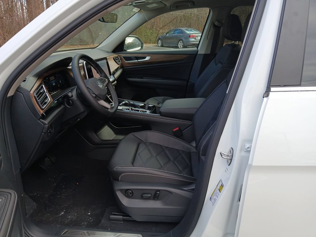 New 2026 Volkswagen Atlas SE FWD image 9