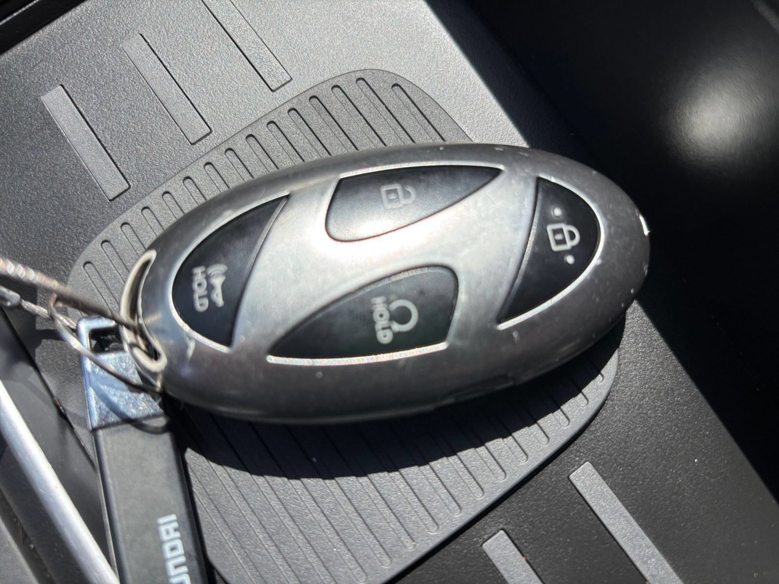 Used 2025 Hyundai Santa Fe SEL FWD image 27