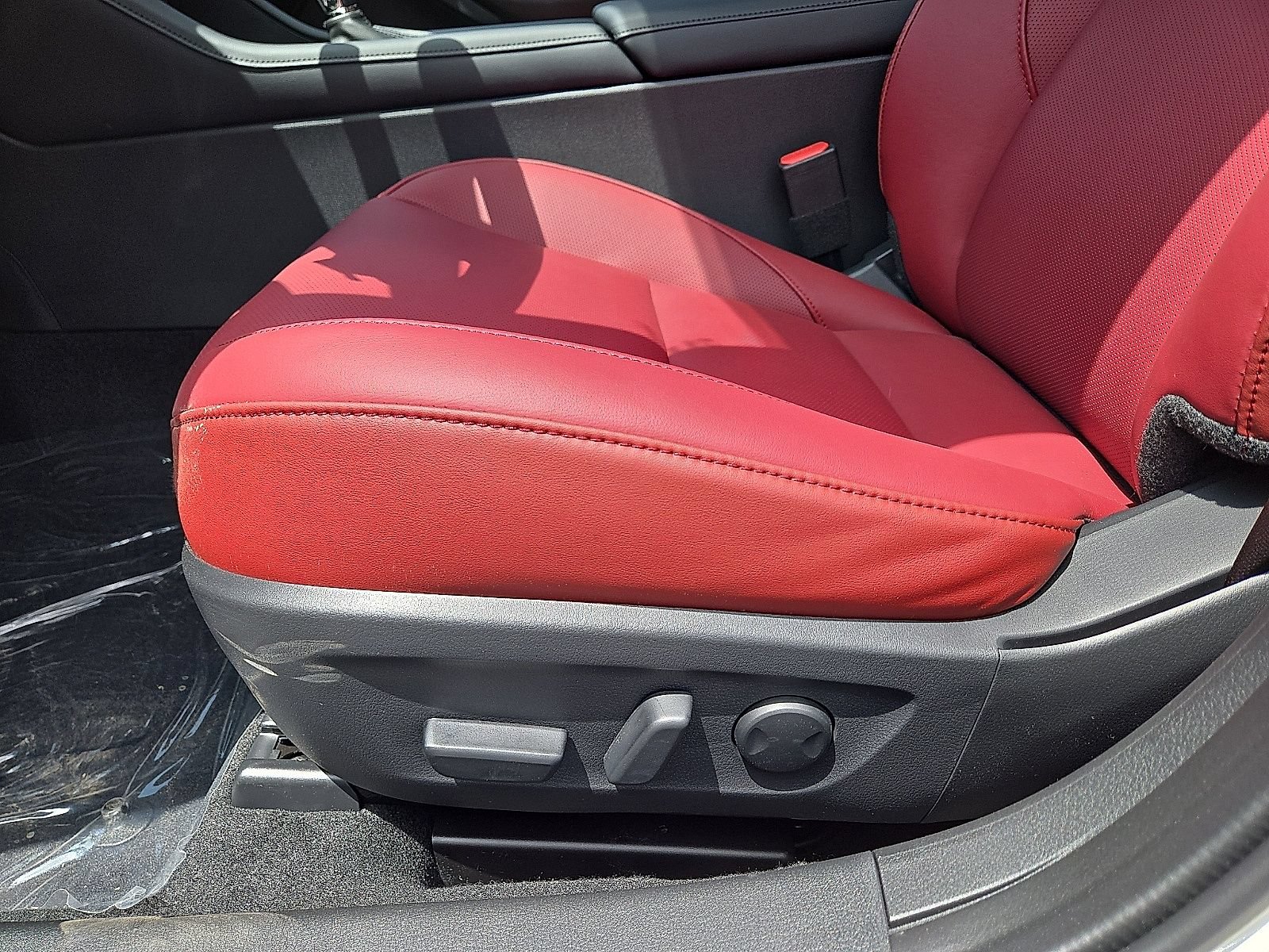 New 2026 MAZDA MAZDA3 Hatchback w/Premium Plus Pkg AWD/4WD image 23
