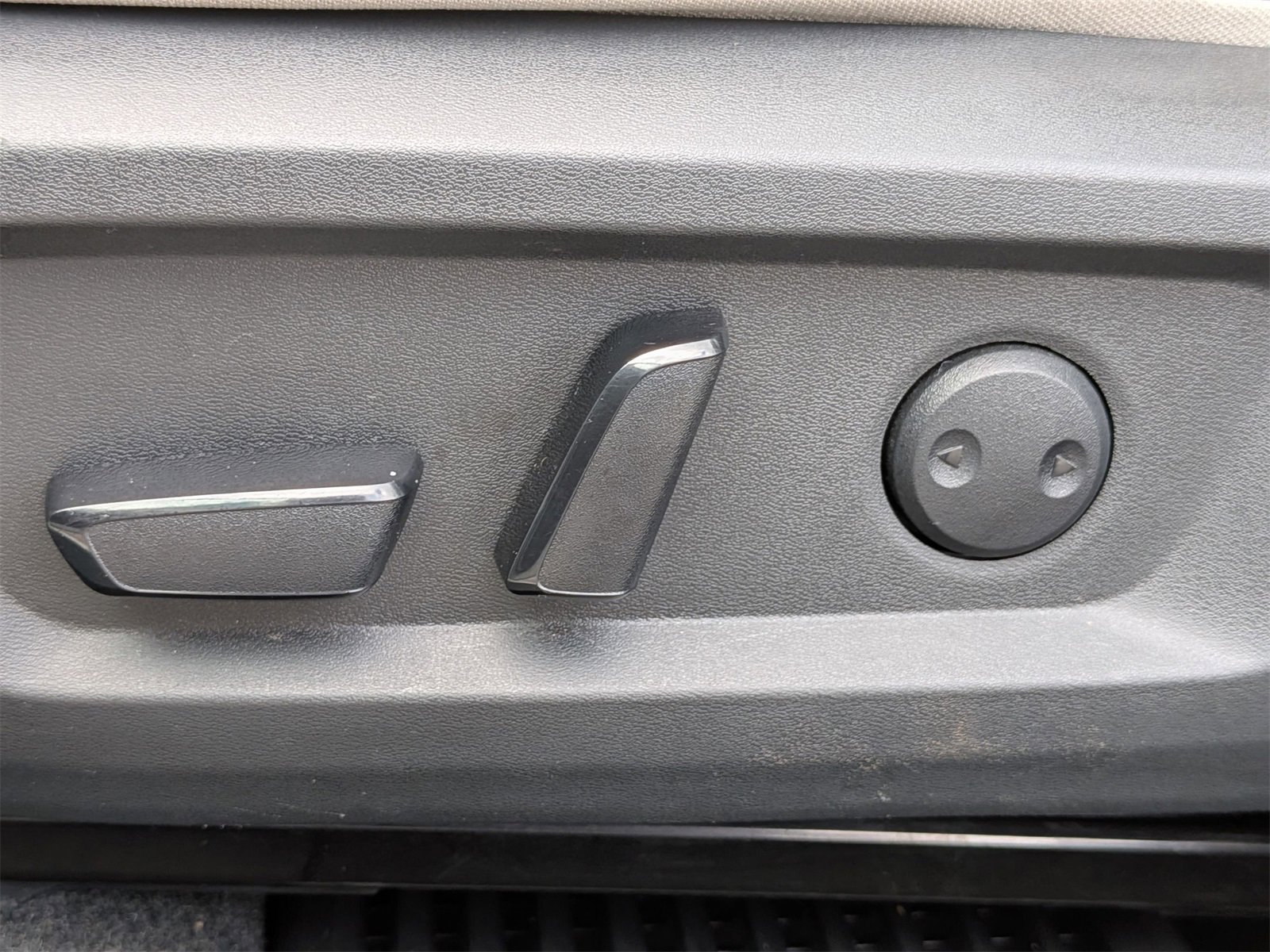 Used 2022 Nissan Rogue SL image 16