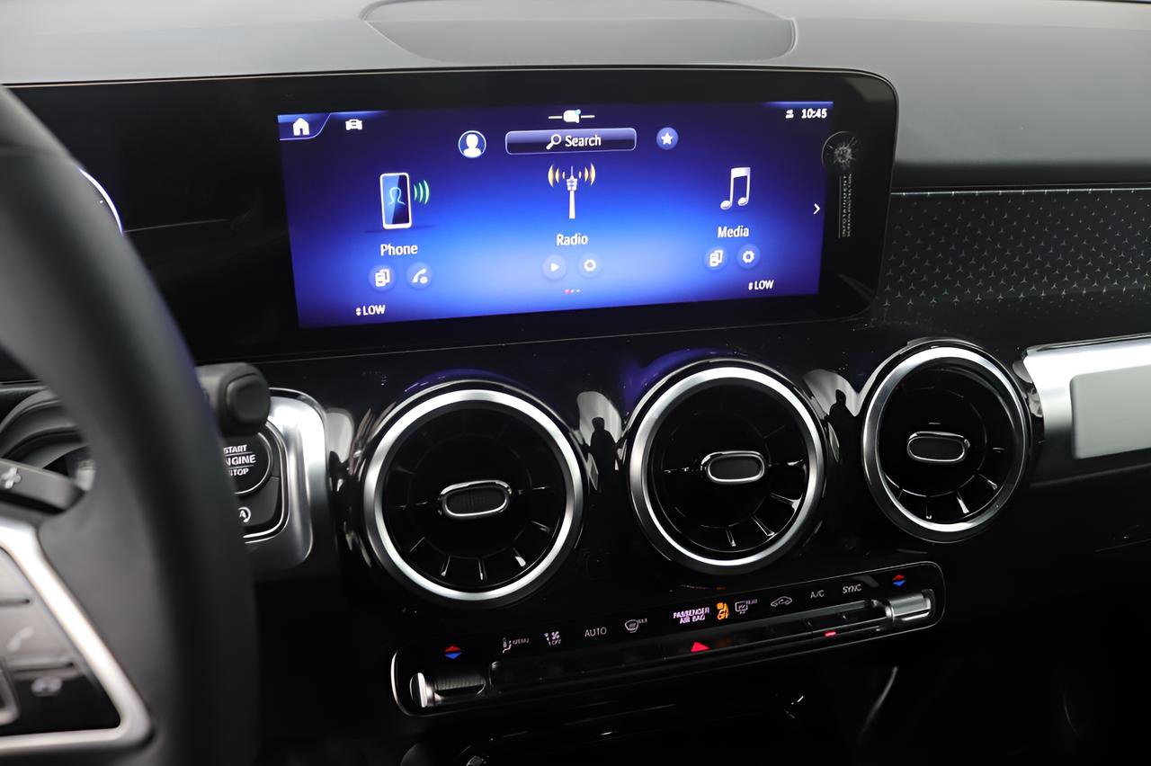 Certified 2026 Mercedes-Benz GLB 250 image 9