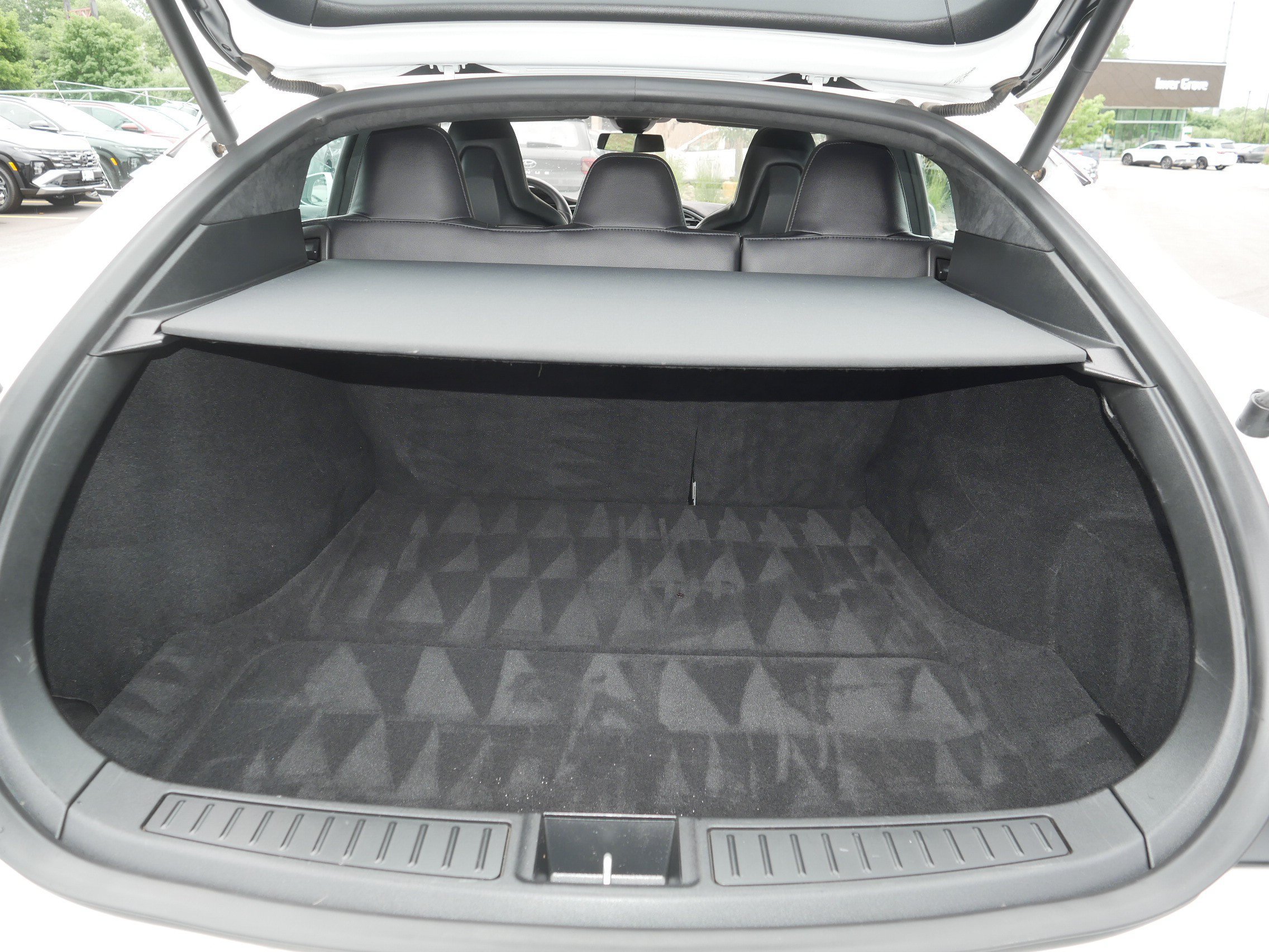 Used 2015 Tesla Model S 90D AWD/4WD image 17