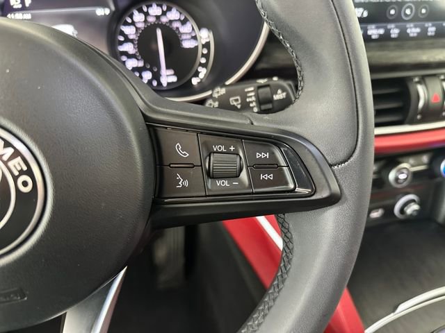 Used 2021 Alfa Romeo Stelvio Sprint image 16