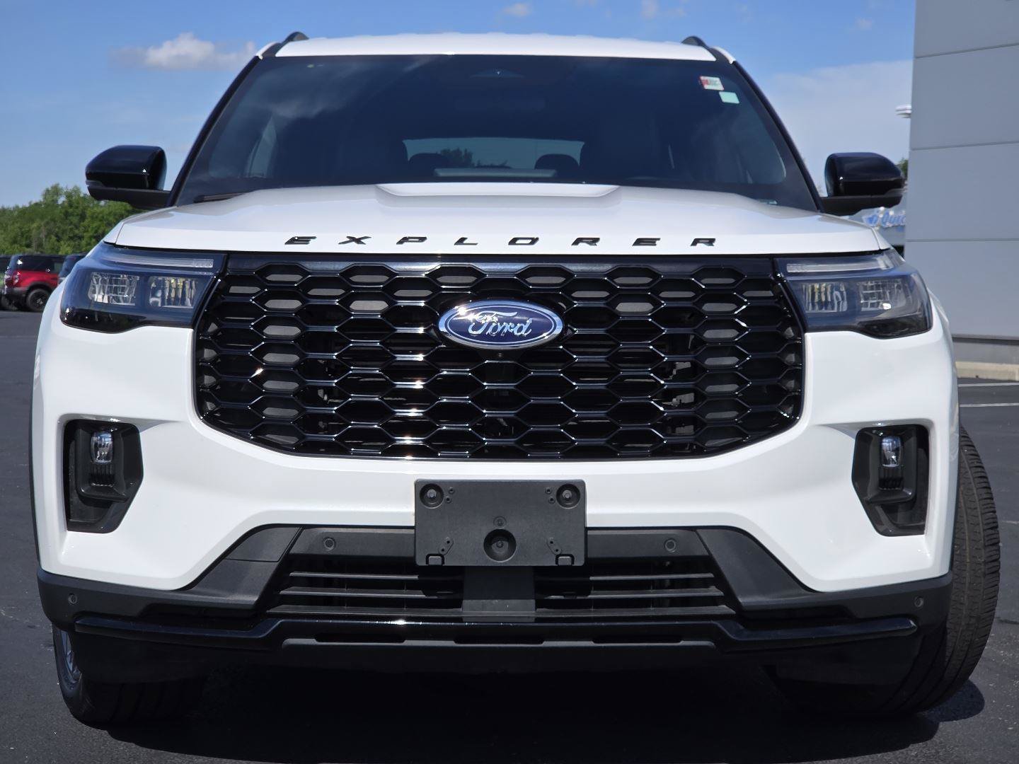 Used 2025 Ford Explorer ST-Line w/ ST-Line Street Pack AWD/4WD image 13