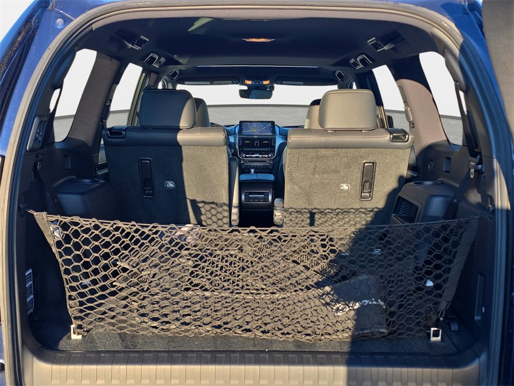 Used 2022 Lexus GX 460 Luxury w/ Sport Design Package image 35