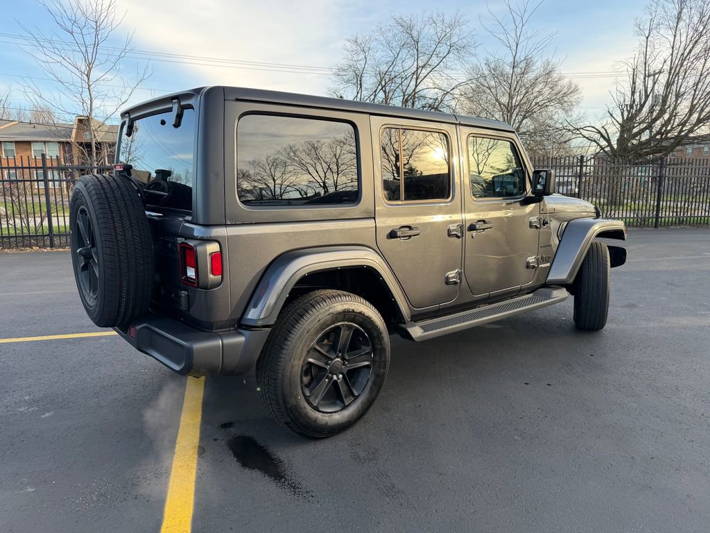 Used 2022 Jeep Wrangler Unlimited Sahara image 7