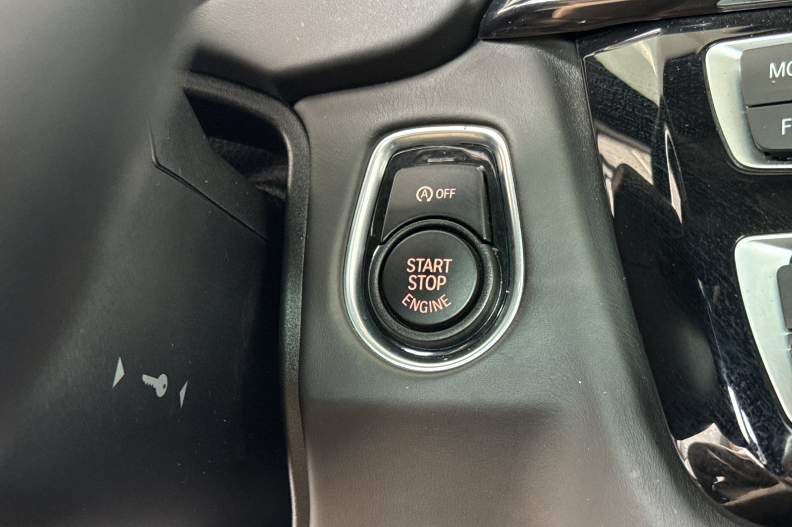 Used 2018 BMW M3 w/ Competition Package RWD image 17