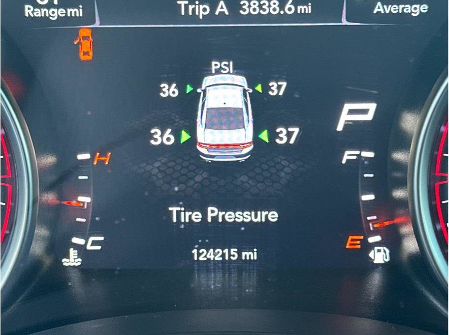 Used 2019 Dodge Charger SXT image 19